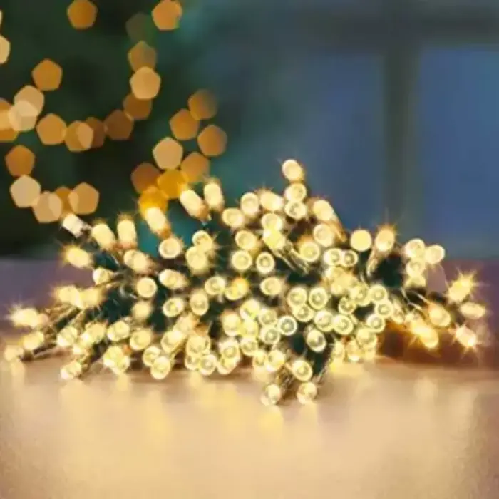 Warm white battery operated Christmas string lights in 10 metres length with 100 LED