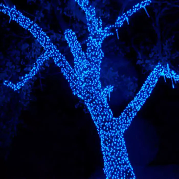 Connectable Blue Outdoor Tree Lights