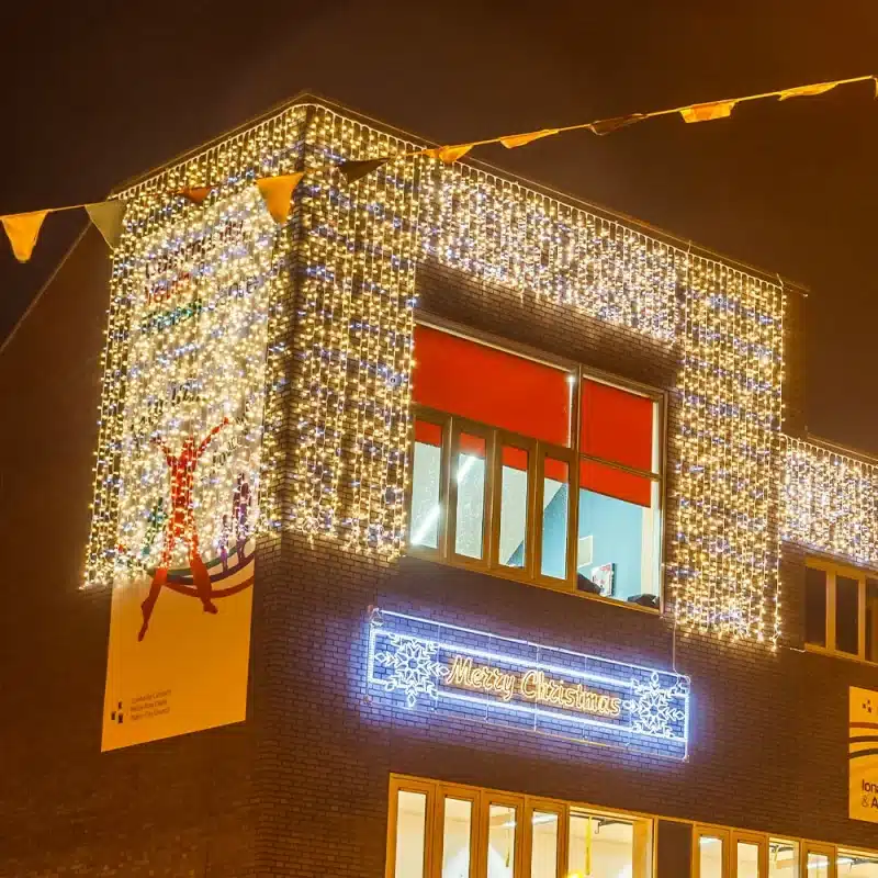 Connectable-LED-Curtain-Lights-3M-Warm-White-With-Ice-White-Flash-Product-Image Connectable LED curtain lights 3m drop warm white with ice white flash product image